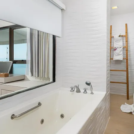 Jomtien Palm Beach Hotel & Resort - Family-Friendly-3