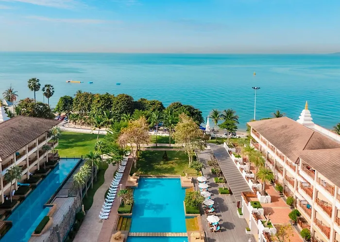 The Heritage Pattaya Beachfront Resort